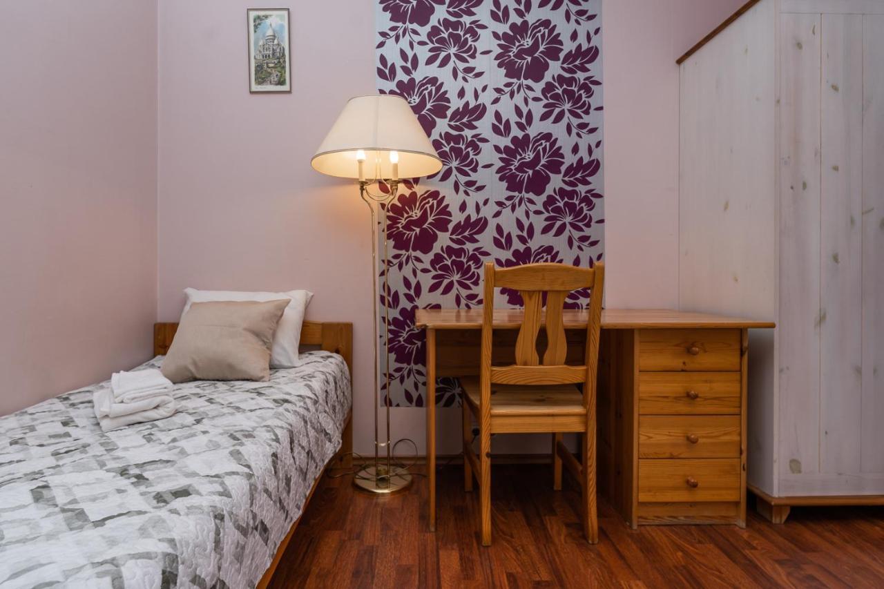 Pueha Vaimu Kuelalistemaja Hotell Tallinn Exteriör bild