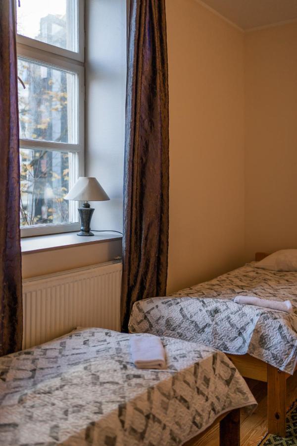 Pueha Vaimu Kuelalistemaja Hotell Tallinn Exteriör bild